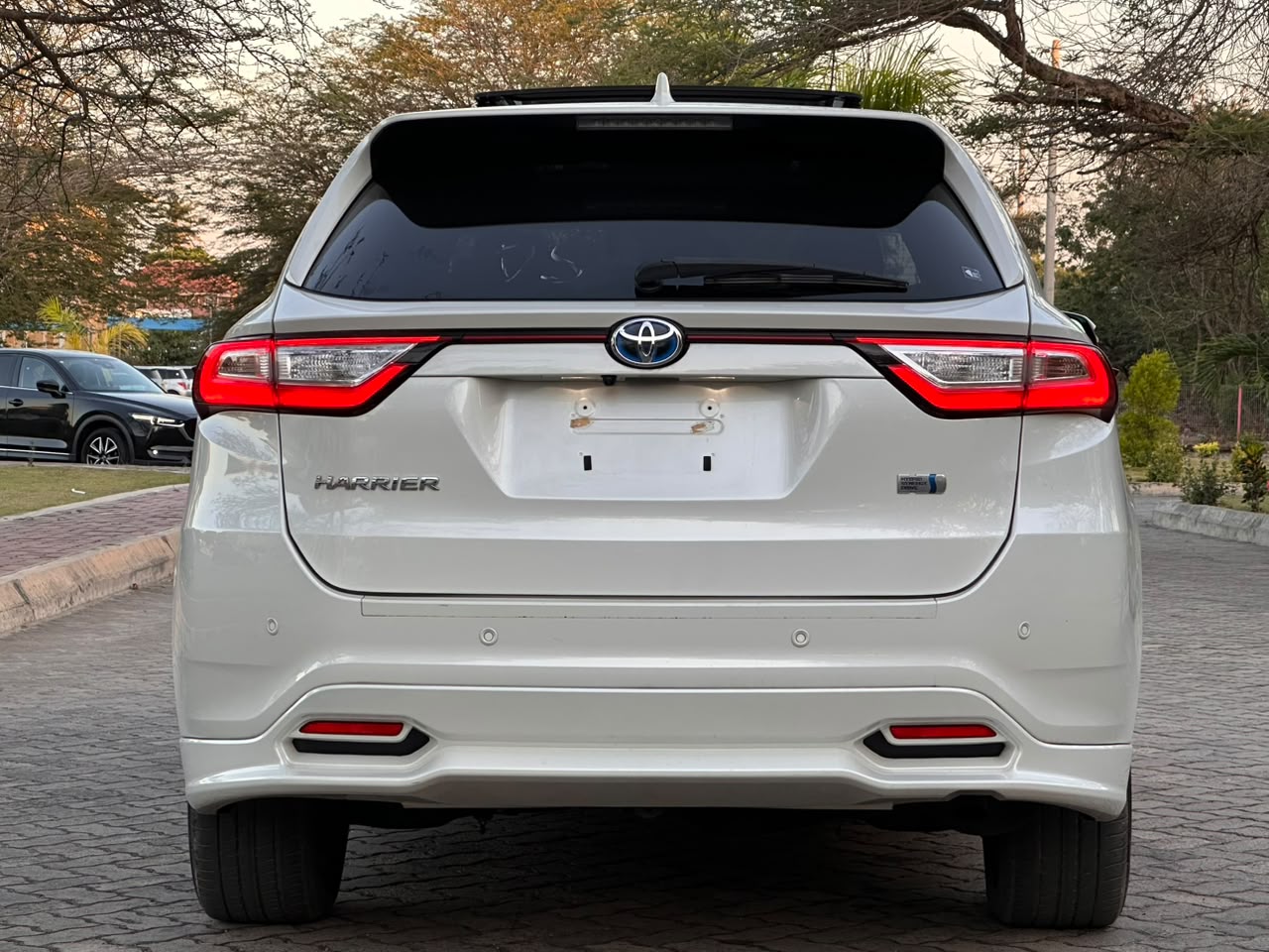 TOYOTA HARRIER NEW MODEL thumbnail 9